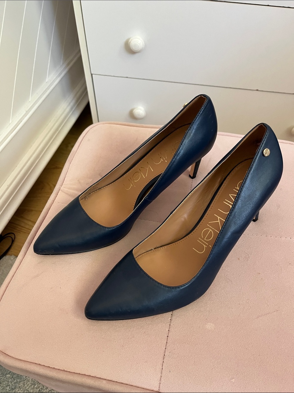 Calvin Klein Navy Leather Pointed-Toe Pumps
